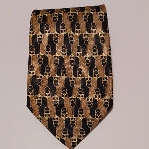 Phineas Creed Hand MADE Elegant Gold and Black Men's 100 % Polyester Tie.